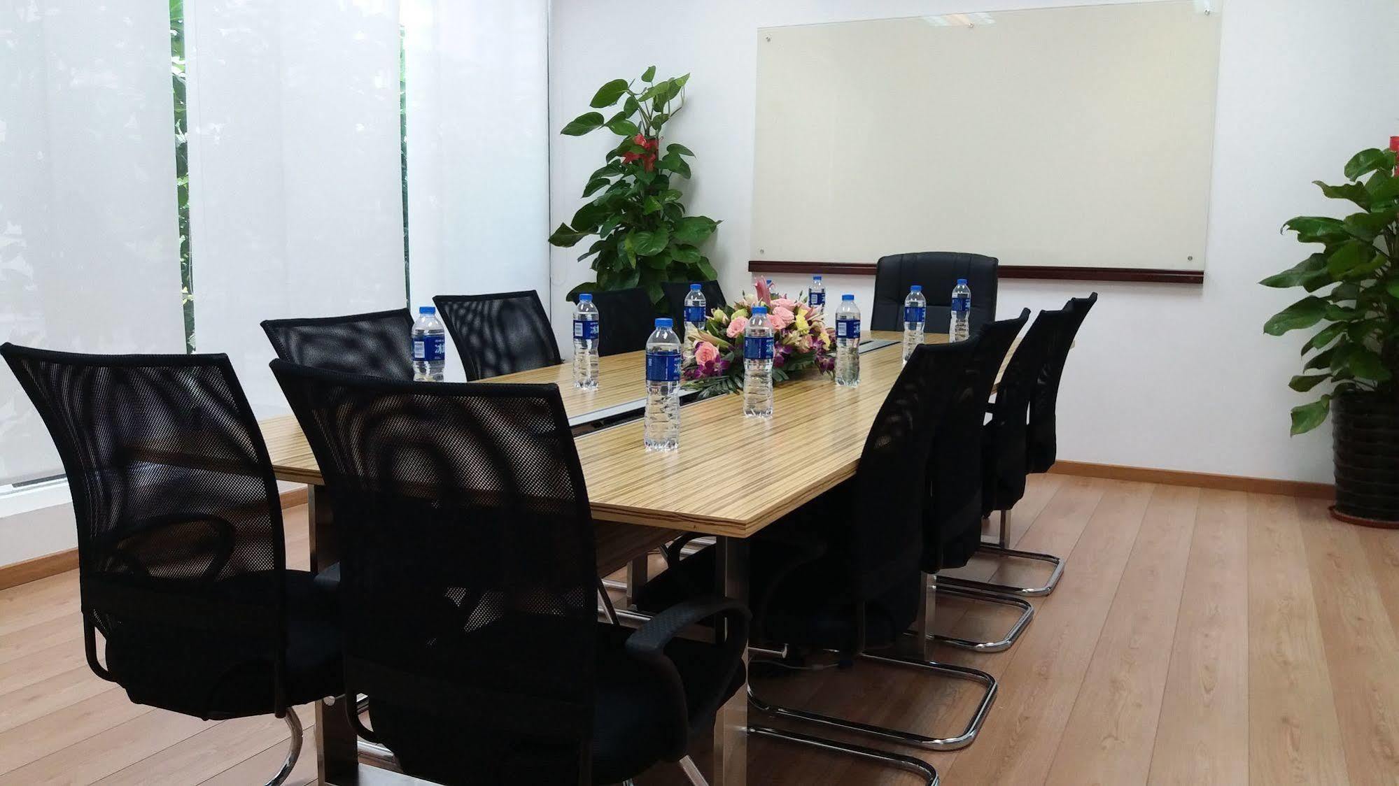 Xcellent International Serviced Apartment Гуанчжоу Экстерьер фото